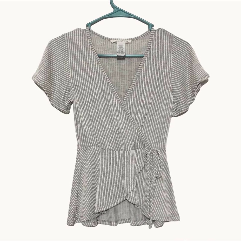 NWOT Caution to the Wind Top - Picture 3 of 8